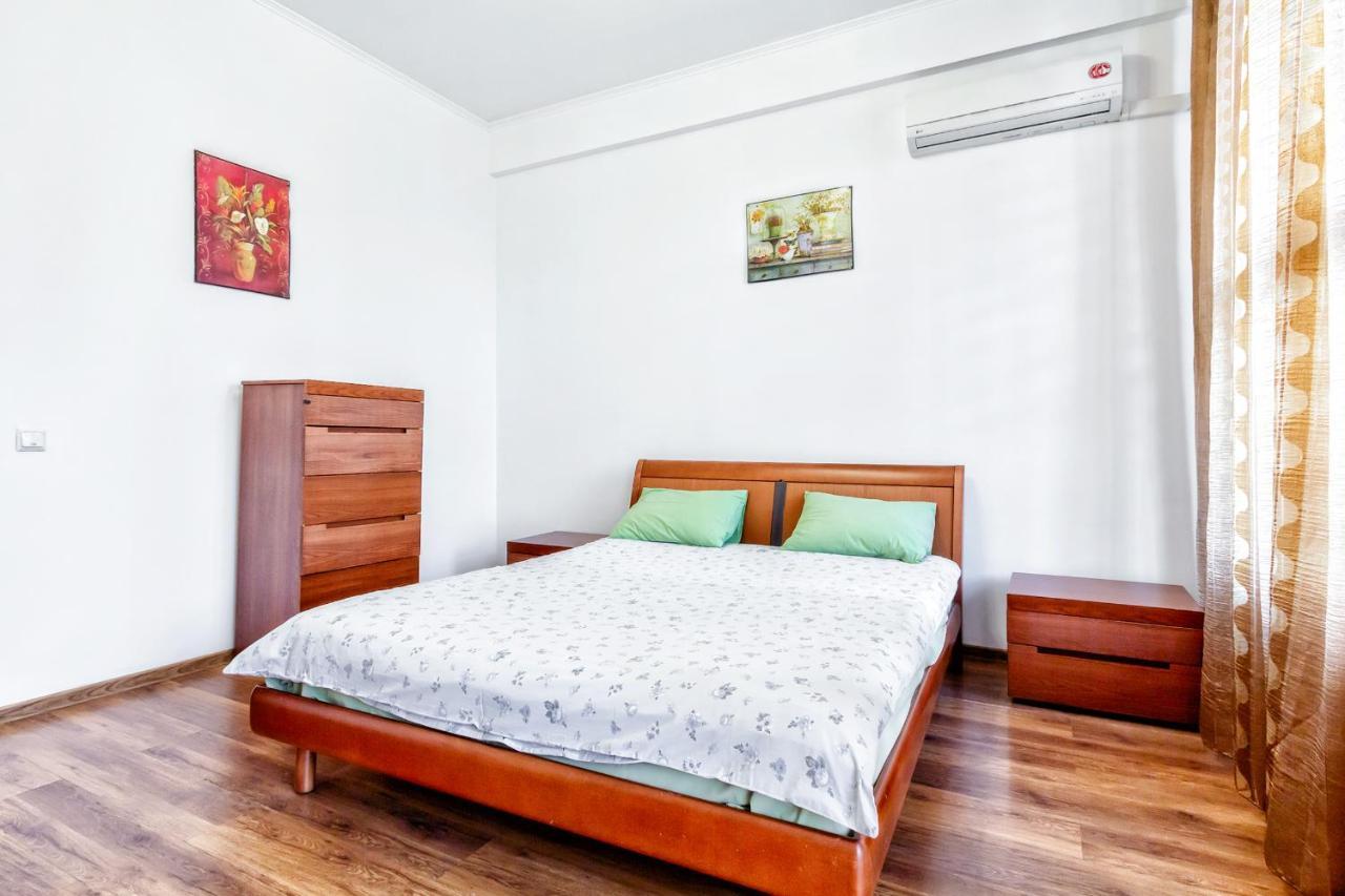 423 Lighthouse Apartments - Traveler'S Choice 알마티 외부 사진